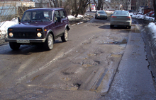 Дороги Дмитрия Кузьмина, сделанные перед выборами в муниципалитет Ярославля, пришли в негодность. Фоторепортаж