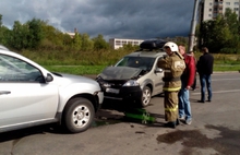 В Рыбинске лоб в лоб столкнулись две легковушки