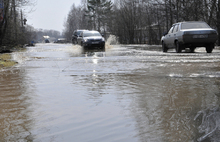 Талые воды заливают Резинотехнику Ярославля. Фоторепортаж