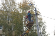 В Ярославле покрасили 200 опор уличного освещения
