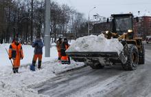 В ожидании очередного снегопада в Ярославле активизировали уборку города