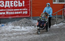 В Ярославле ежедневно проверяют уборку территорий у предприятий торговли и услуг