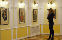 В Волковском театре открыта выставка работ Ариадны Соколовой из коллекции ИКК «Вятское»