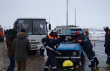 В Ярославле сотрудники МЧС «спасали детей, попавших в аварию»