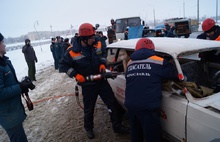 В Ярославле сотрудники МЧС «спасали детей, попавших в аварию»