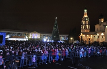 Фоторепортаж с празднования Нового года на Советской площади в Ярославле