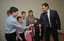 Дмитрий Миронов поздравил многодетную ярославскую семью