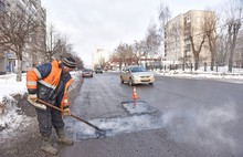 В Ярославле выполняют ямочный ремонт на Салтыкова-Щедрина и Городском валу