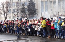 В Ярославле более двух тысяч человек «дали пять» друг другу