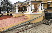 В Ярославле начали восстанавливать ограду Губернаторского дома