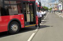 По Ярославлю будут курсировать десять новых красных автобусов