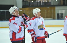 Дмитрий Миронов сыграл в матче легенд российского хоккея и ветеранов ярославского «Локомотива»