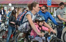 День России в Тутаеве отметили велопробегом в поддержку возвращения городу его исторического имени Романов-Боисоглебск