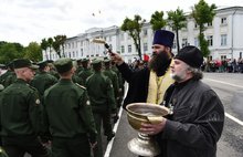 Более ста выпускников торжественно отметили окончание Ярославского училища ПВО