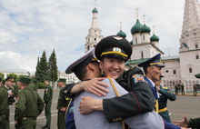 Более ста выпускников торжественно отметили окончание Ярославского училища ПВО