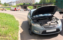 В аварии под железнодорожным мостом в Рыбинске столкнулись две иномарки