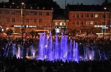В Ярославле открылся светомузыкальный фонтан