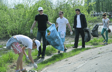 В Ярославле волонтеры убрали более полусотни мешков с мусором. Фоторепортаж