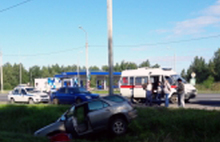 Под Ярославлем водитель дорогой иномарки умер от инфаркта прямо за рулем