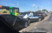 Гармошка из шести автомобилей парализовала движение на Московском проспекте