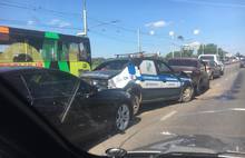 Гармошка из шести автомобилей парализовала движение на Московском проспекте