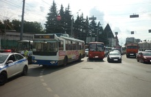 15-летняя девушка получила травмы в троллейбусе в Ярославле