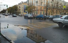Почему в Ярославле образуются лужи на пешеходных переходах: ответ мэрии