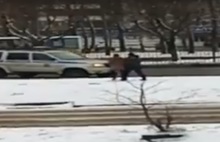 В Брагино ярославец скрутил автовора и удерживал до приезда полиции: кадры