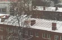  Главный дом коммунальщиков Ярославля стоит в мороз без крыши