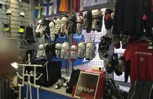 Хоккейный магазин в Ярославле остался без коньков и клюшек