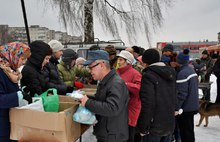 Ярославцы собрали новогодние подарки для бездомных