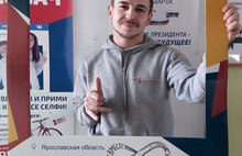 Десять ярославцев - победителей конкурса на лучшее фото с выборов получили «Айфоны X»