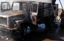 Под Рыбинском прямо на дороге сгорел грузовик