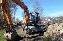 Водопровод в Рыбинске ремонтируют бестраншейным способом, используя трубный разрушитель