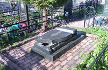 На Леонтьевском кладбище в Ярославле разрушен памятник участнику боевых действий в Чечне