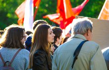 На разрешенный митинг против ввоза в Ярославль московского мусора пришли 900 человек: фото