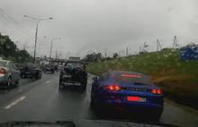 Видео: агрессивных ярославцев на Porshe Panamera остудил перцовый баллончик