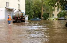 В Ярославле затопило не только улицы, но и дворы