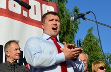 На митинге в Ярославле мэр Евгений Урлашов пожалел Валентину Терешкову и объявил, что будет избираться губернатором Ярославской области