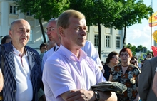 На митинге в Ярославле мэр Евгений Урлашов пожалел Валентину Терешкову и объявил, что будет избираться губернатором Ярославской области