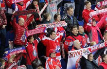 Болельщики в красном и много молодежи: ярославский «Локомотив» начинает новый сезон