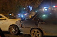 «Паровозик» в Брагино: в Ярославле столкнулись четыре автомобиля