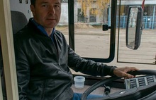 Владимира Волкова в трамвайном депо встретили хлебом-солью