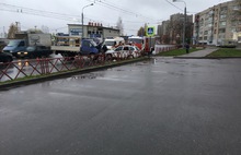 Тройное ДТП: в Ярославле столкнулись две легковушки и «ГАЗель»
