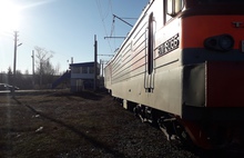 В Ярославской области сошел с рельсов поезд: фото с места событий
