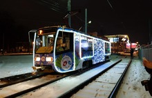 В Ярославле на маршрут уже вышел «новогодний трамвай»