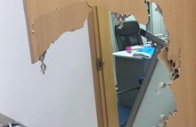 Пьяный ярославец после новогоднего корпоратива разгромил офисы в бизнес-центре: ФОТО