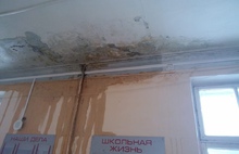 Школа в Ярославле: дети учатся на развалинах?