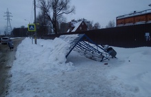 В Ярославле рухнула остановка общественного транспорта