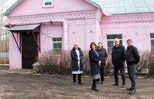 После визита Нюты Федермессер в Ярославль чиновники обещают обустроить дорогу к больнице